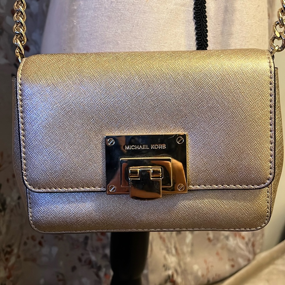 Beautiful small gold Michael Kors